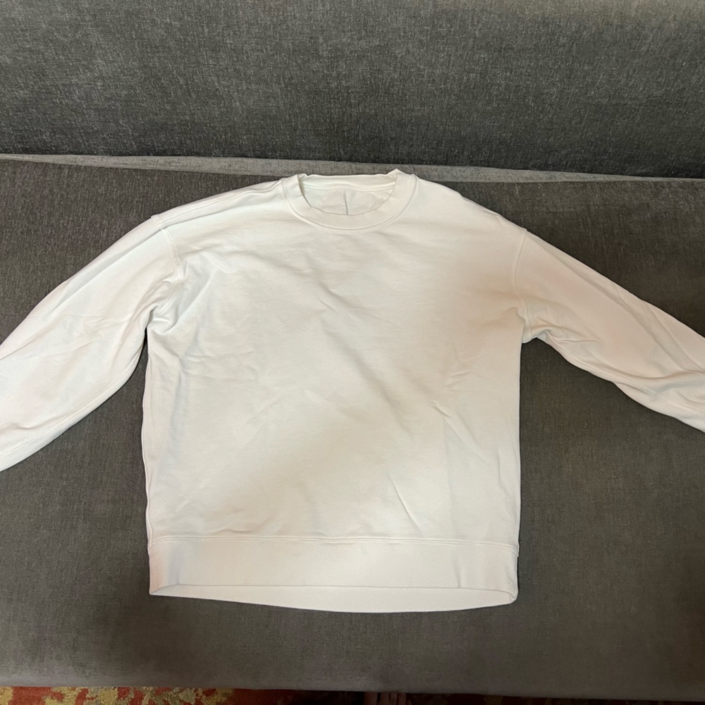 Lululemon sweatshirt, not cropped.